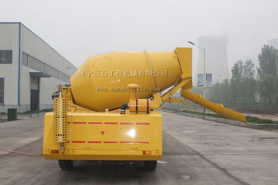 点击查看详细信息<br>标题：流动式搅拌车1000 阅读次数：1736