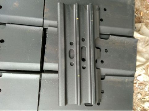 点击查看详细信息<br>标题：60履带板 阅读次数：2012