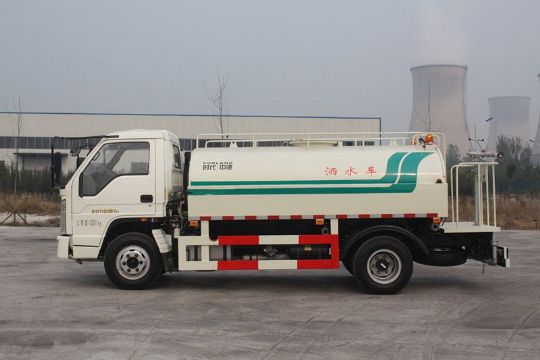 点击查看详细信息<br>标题：5方时代中驰洒水车 阅读次数：1938
